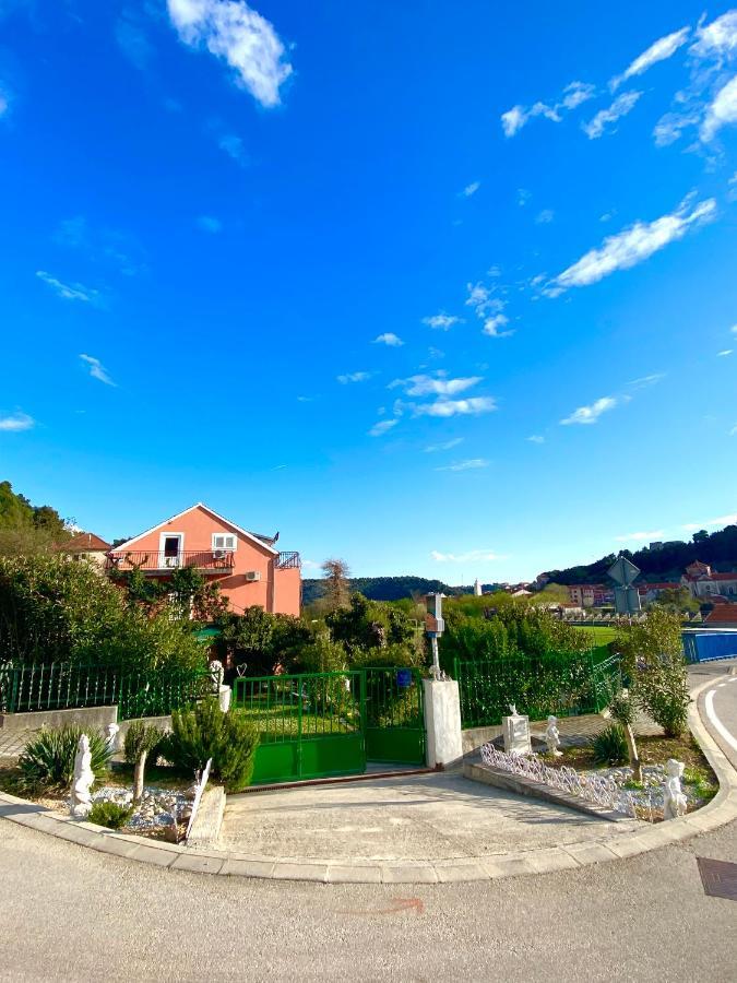 Casa Erceg Amor Vincit Omnia Hotel Skradin Exterior photo